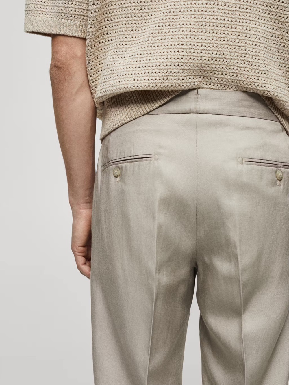 Mango Men’s Linen-Blend Pleated Pants - Picture 4 of 16